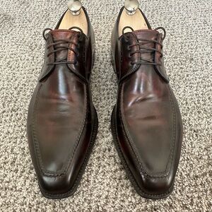 Bontoni dress shoes & shoe trees. Size 8.5, fits US mens 8-9